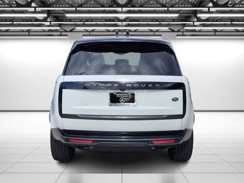 Used 2022 Land Rover Range Rover Long Wheelbase SE image 8