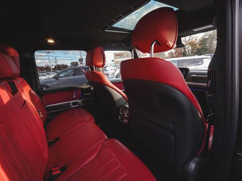 Used 2024 Mercedes-Benz G 63 AMG 4MATIC image 34