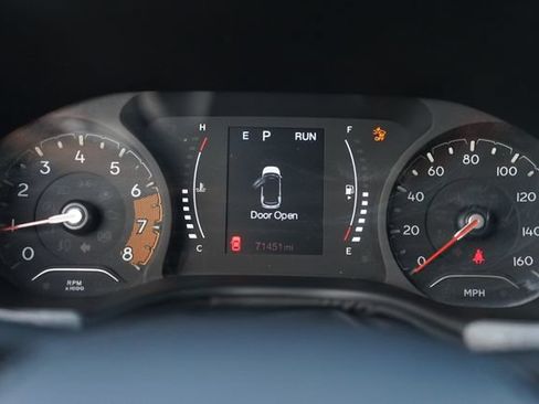 Used 2022 Jeep Compass Latitude FWD image 24