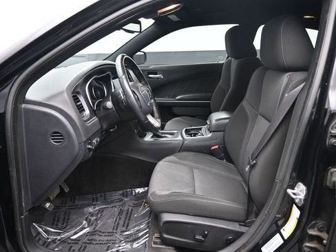 Used 2018 Dodge Charger R/T image 24