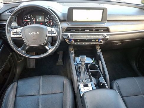 Certified 2022 Kia Telluride EX w/ EX Premium Package image 11