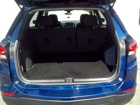 Used 2022 Chevrolet Equinox LS w/ LS Convenience Package AWD/4WD image 40