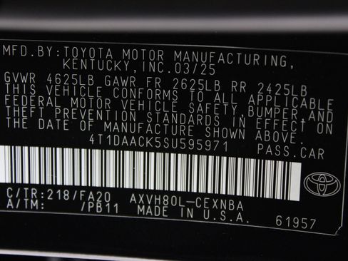 Used 2025 Toyota Camry LE FWD image 39