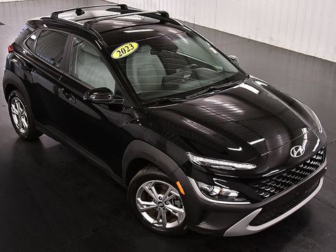 Used 2023 Hyundai Kona SEL AWD/4WD image 12
