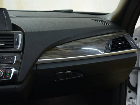 Used 2016 BMW 228i Convertible image 15