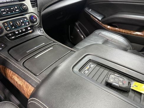 Used 2016 Chevrolet Tahoe LTZ AWD/4WD image 23