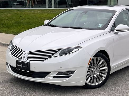 Used 2016 Lincoln MKZ AWD w/ Equipment Group 300A Reserve image 2