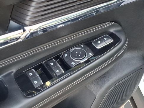 Certified 2021 Lincoln Corsair Standard w/ Premium Package image 17