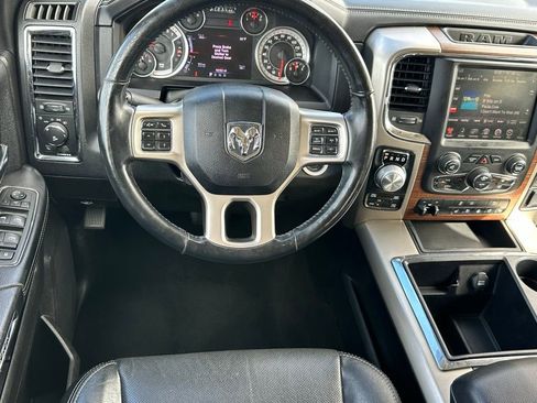 Used 2013 RAM 1500 Laramie w/ Convenience Group image 6