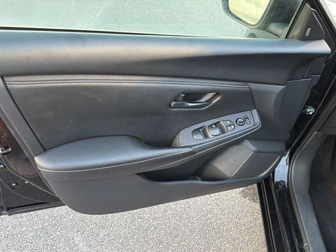 Used 2024 Nissan Sentra S FWD image 16