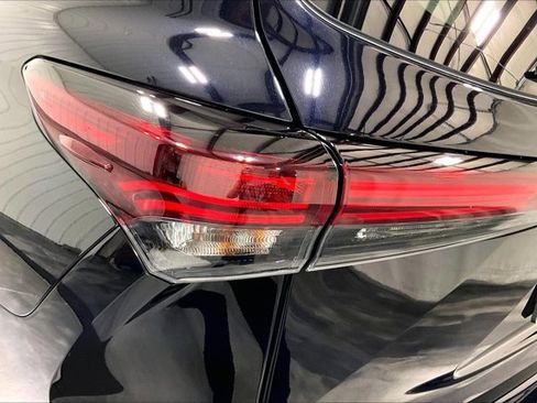 Certified 2024 Toyota Highlander XLE image 31