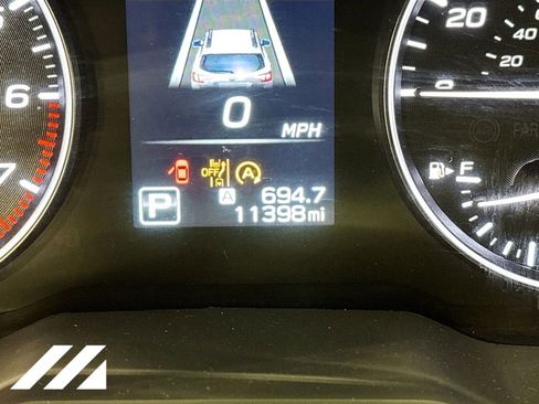 Used 2025 Subaru Outback Premium AWD/4WD image 13