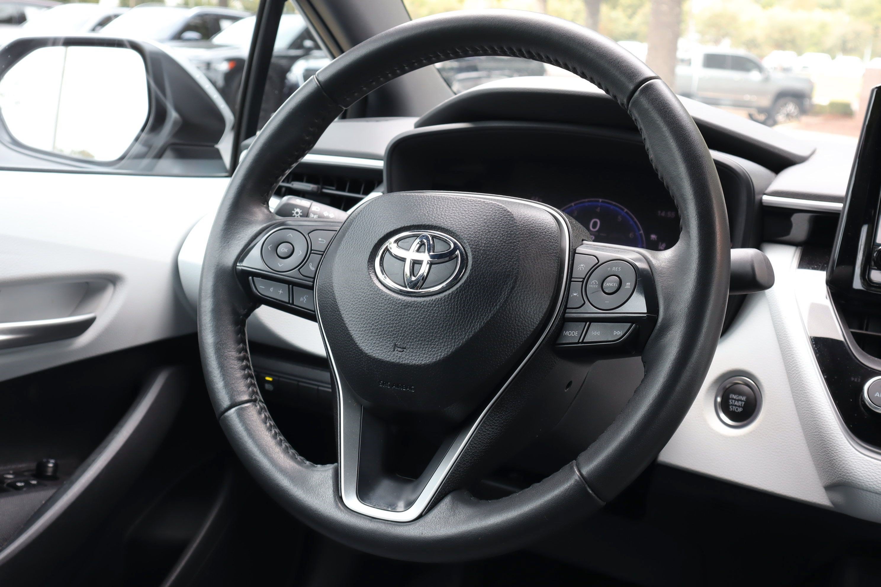 Used 2026 Toyota Corolla SE FWD image 14