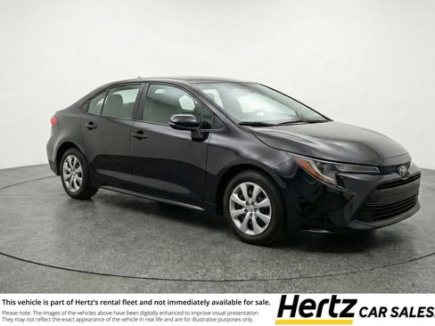 Used 2025 Toyota Corolla LE FWD image 1