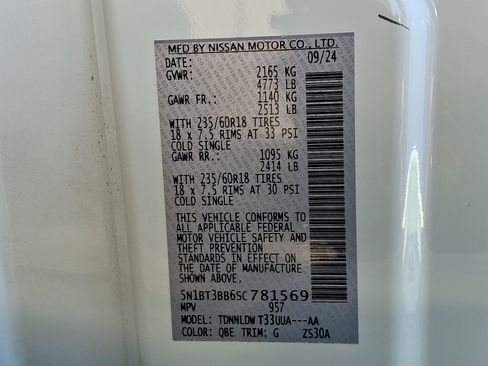 Certified 2025 Nissan Rogue SV image 27