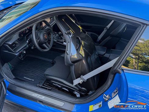Used 2025 Porsche 911 GT3 RWD image 24
