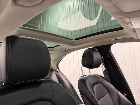 Used 2016 Mercedes-Benz C 300 4MATIC Sedan image 17