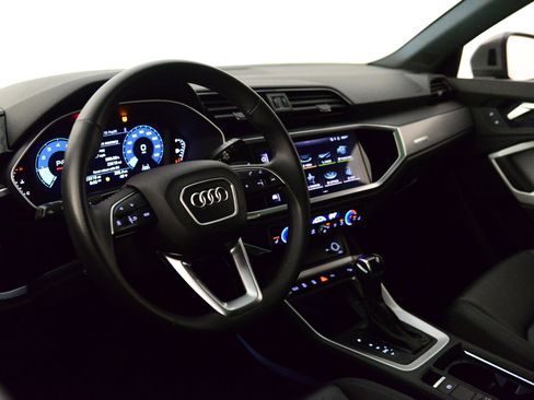 Certified 2023 Audi Q3 2.0T Premium w/ Convenience Package image 28