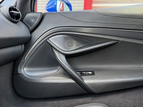 Used 2022 McLaren 720S Luxury image 26