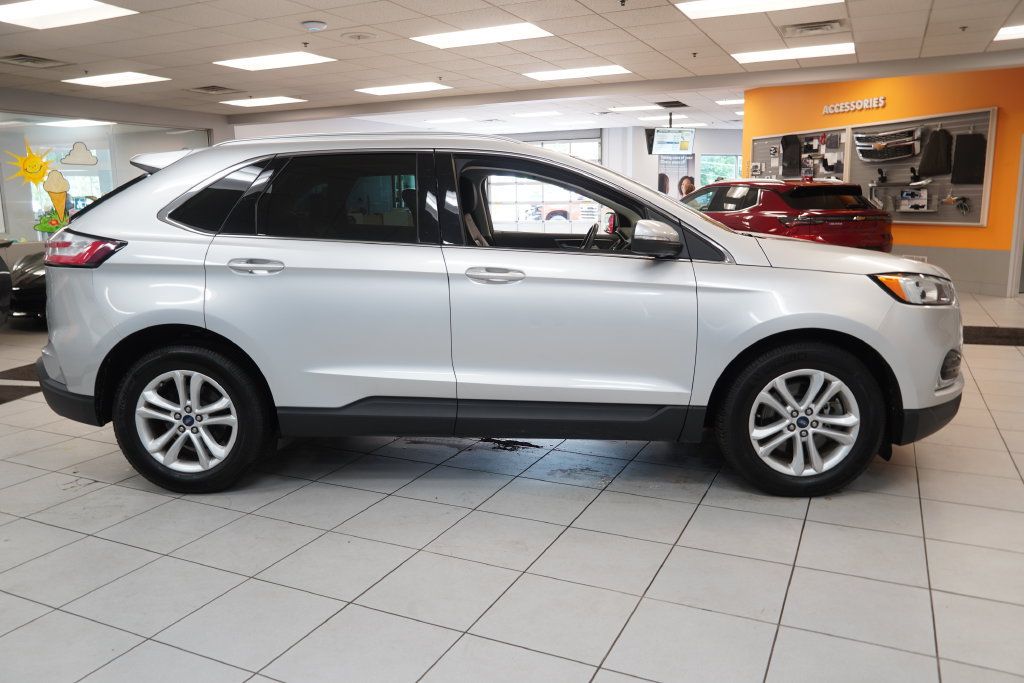 Used 2019 Ford Edge SEL w/ Equipment Group 201A AWD/4WD image 12