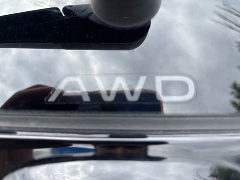 Certified 2025 Honda CR-V Sport Touring image 8