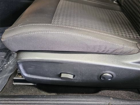 Used 2022 Dodge Challenger SXT w/ Blacktop Package image 26