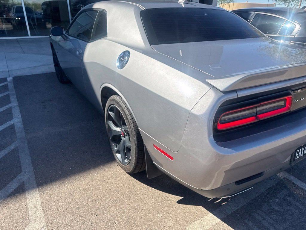 Used 2015 Dodge Challenger R/T Plus RWD image 3