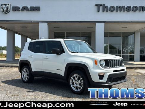 Used 2023 Jeep Renegade Latitude AWD/4WD image 1