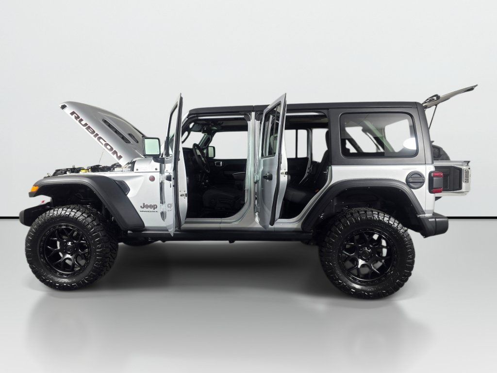 Used 2024 Jeep Wrangler Unlimited Rubicon AWD/4WD image 10
