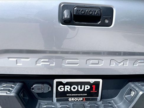 Used 2021 Toyota Tacoma SR AWD/4WD image 10