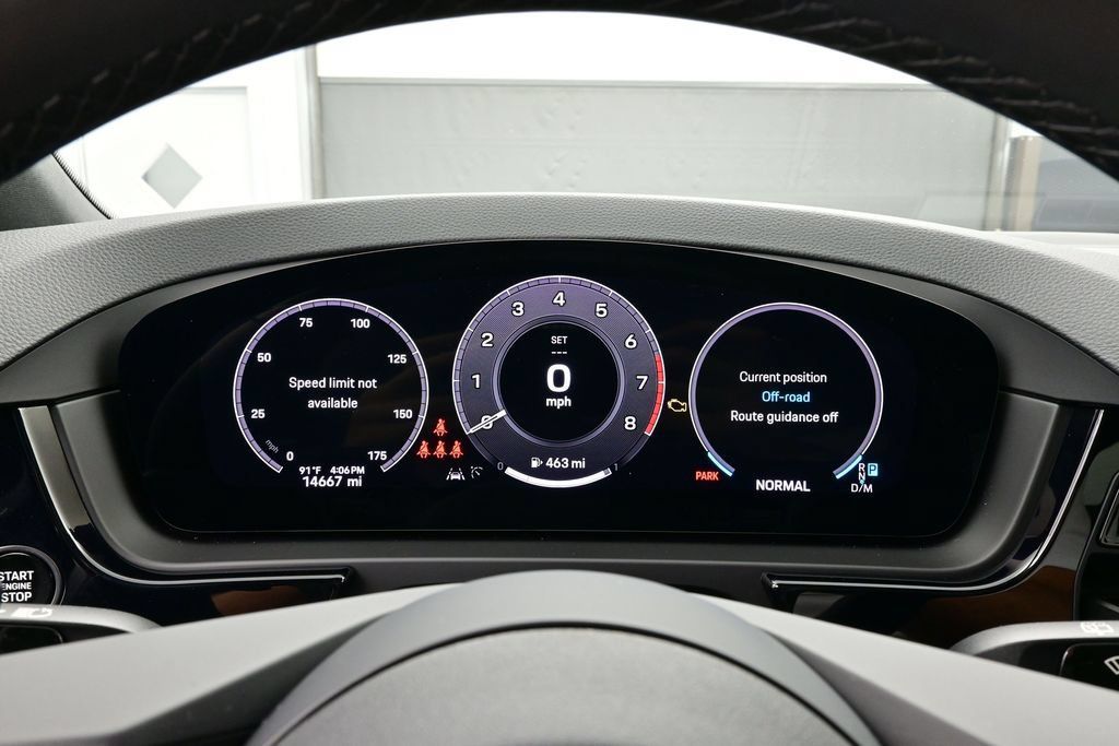 Certified 2024 Porsche Cayenne AWD/4WD image 10
