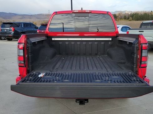 Used 2024 Nissan Frontier SV w/ SV Convenience Package image 15