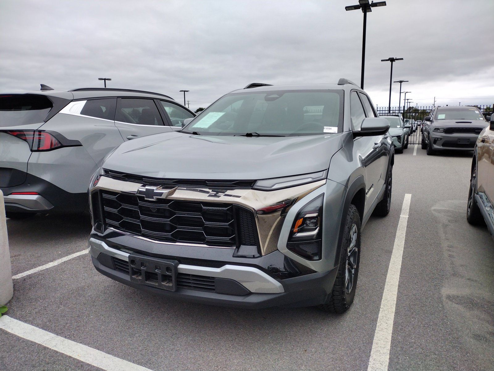 Used 2026 Chevrolet Equinox ACTIV FWD image 3