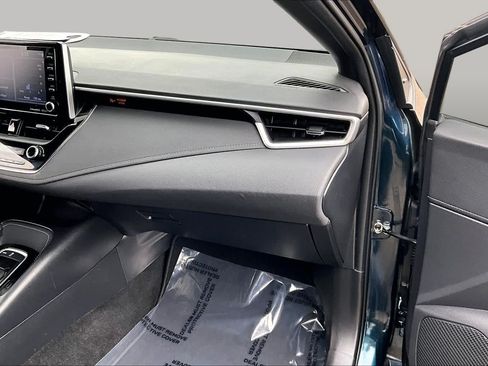 Certified 2022 Toyota Corolla SE w/ SE Preferred Package FWD image 18