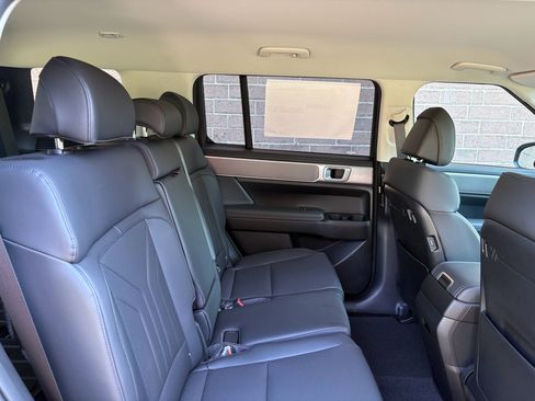 New 2026 Hyundai Santa Fe SEL FWD image 23