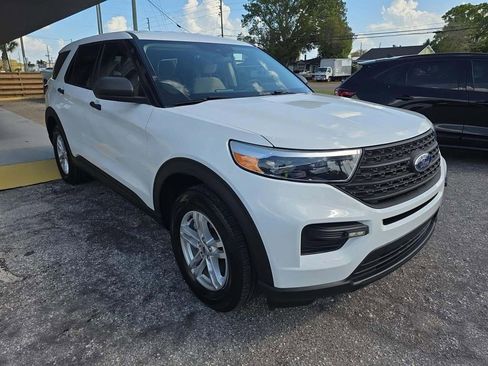 Used 2022 Ford Explorer 4WD image 1