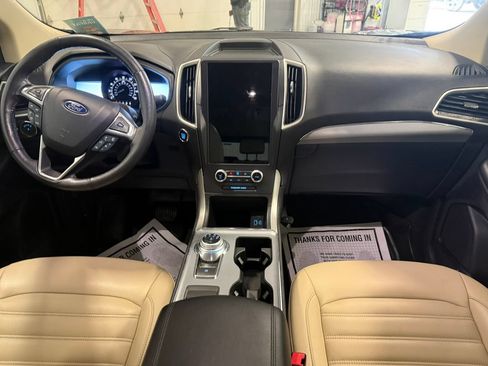 Used 2022 Ford Edge SEL AWD/4WD image 2