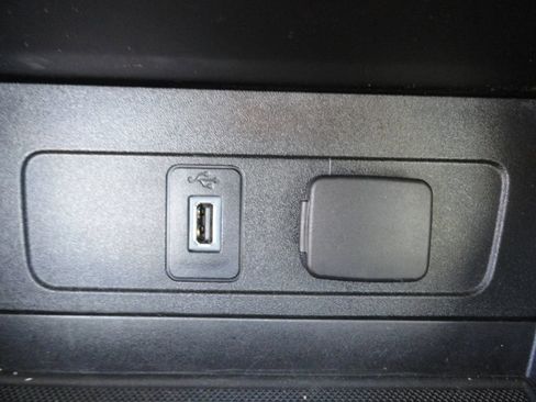 Used 2018 Ford Escape S image 22