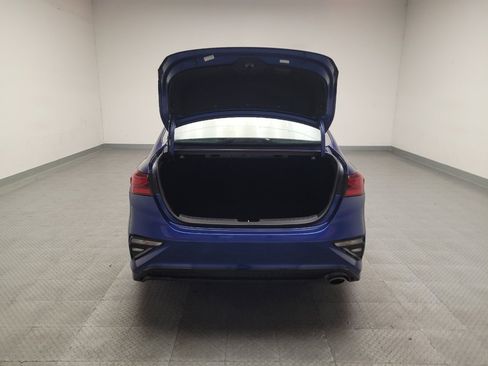 Used 2020 Kia Forte LXS FWD image 29