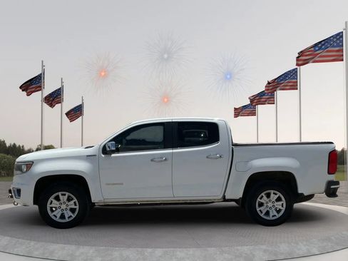 Used 2017 Chevrolet Colorado LT w/ Luxury Package, Chrome RWD image 3