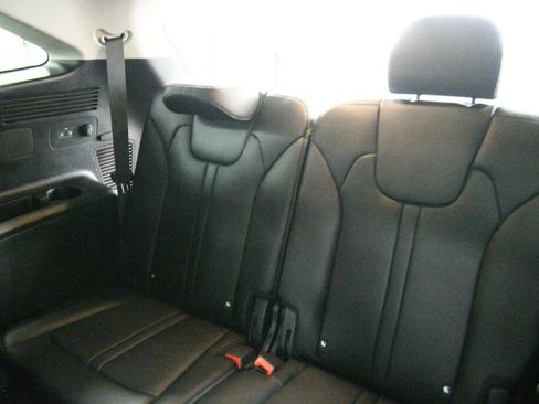 Used 2025 Kia Sorento EX AWD/4WD image 22