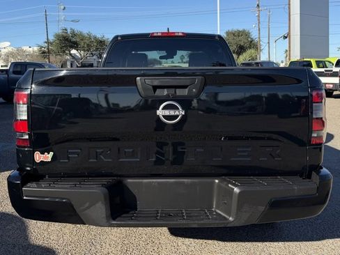 Certified 2022 Nissan Frontier S image 4
