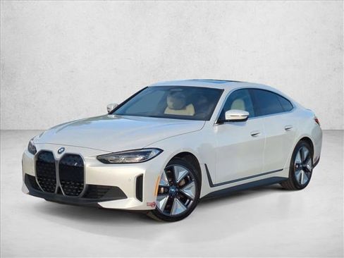 Used 2023 BMW i4 eDrive40 image 1