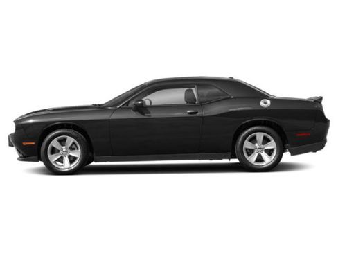 Used 2023 Dodge Challenger SXT w/ Plus Package RWD image 3