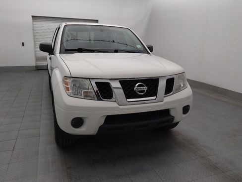 Used 2019 Nissan Frontier SV image 14