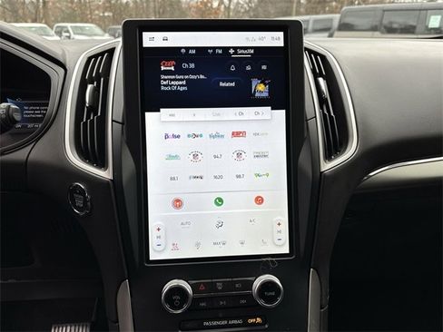 Certified 2022 Ford Edge SEL w/ Convenience Package image 16