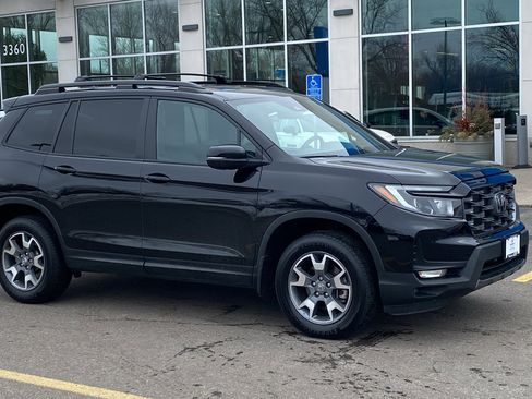 Certified 2023 Honda Passport TrailSport image 1