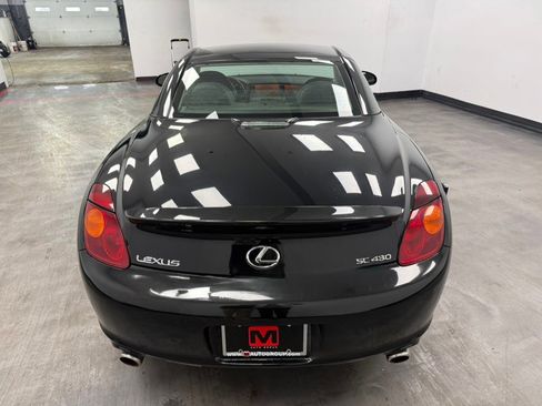 Used 2002 Lexus SC 430 Convertible image 10