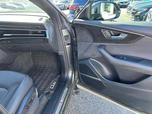 Used 2024 Audi Q8 Premium Plus image 29