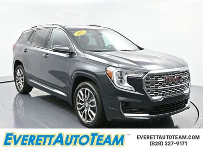Used 2022 GMC Terrain Denali w/ Denali Premium Package